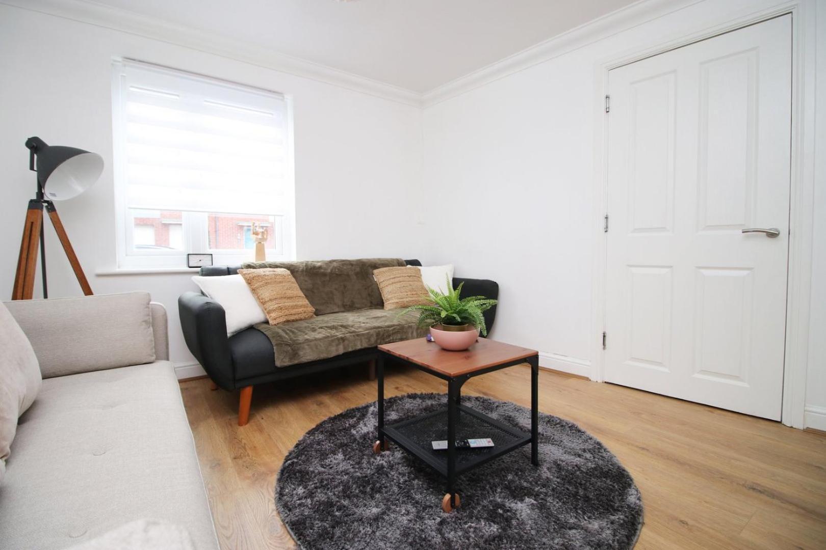 Spacious 5 Bedroom | With Fenced Backyard Newport (Gwent) Exterior foto